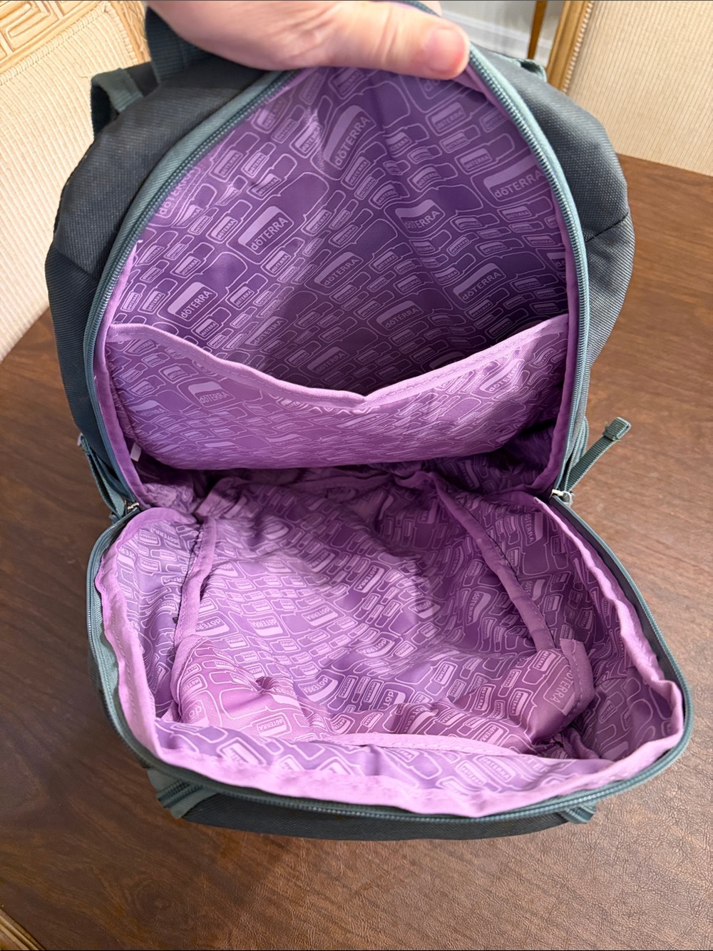 doTERRA Backpack - Picture 3 of 8